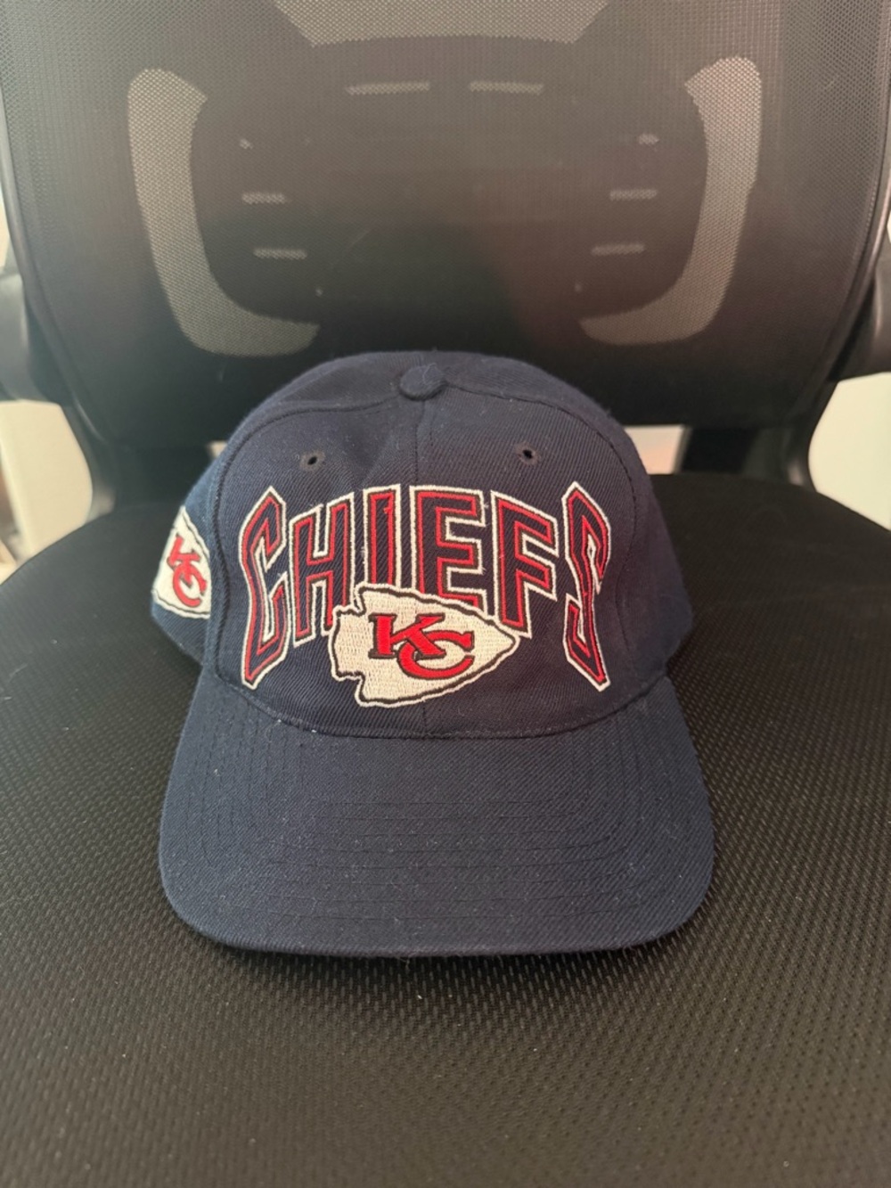 Vintage 90s NFL Drew Pearson Kansas City Chiefs Black & Red Velcro Back Hat